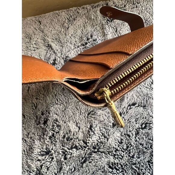 Lous vuitton LVmonogram wallet / passport holder - Picture 10 of 16